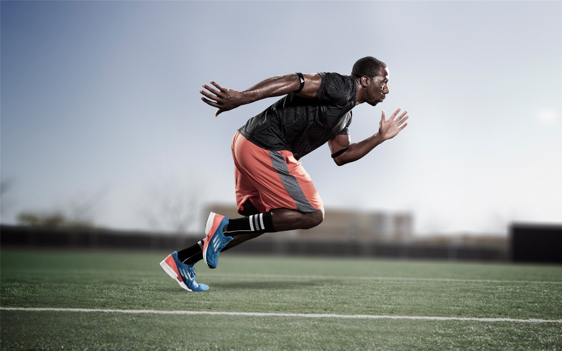 实力强劲的球队略施小技，攻势滔滔红