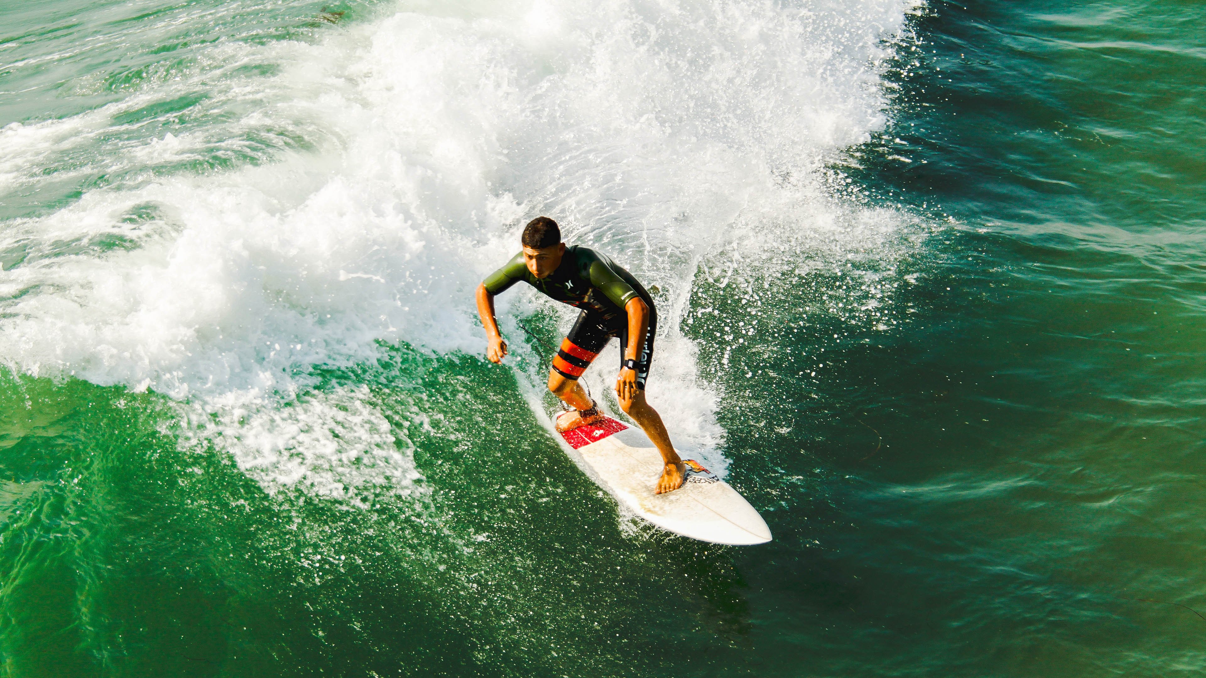 莱比锡RB击败门兴格拉德巴赫，实力得到认可，莱比锡门将绝杀